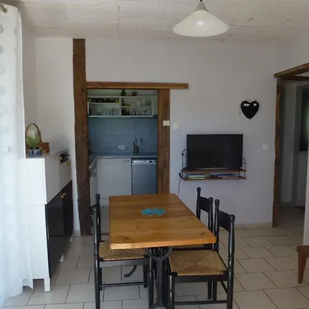 Maison Ustou46 *